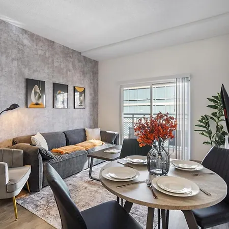 Queen City Retreat - Parking, Views, Near Stadium